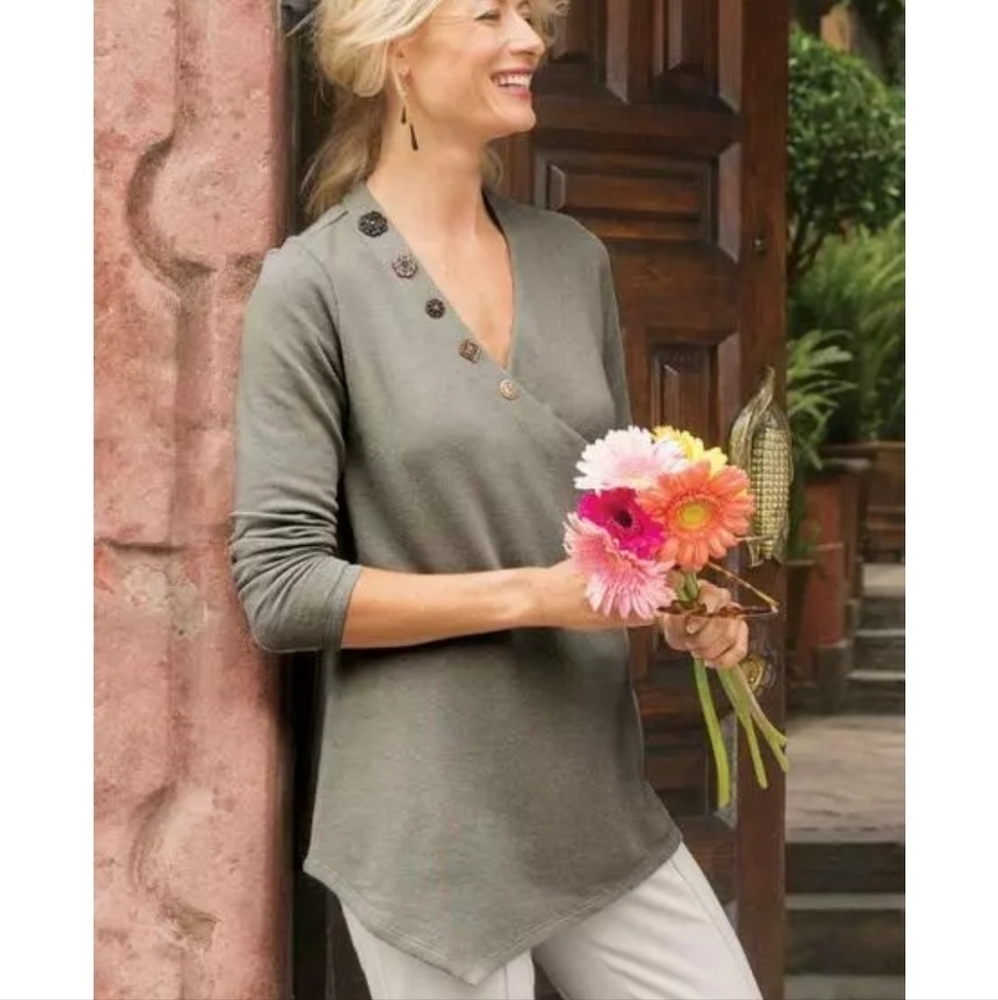 Soft Surroundings Women's Small Easy Does It Faux Wrap Long Sleeve Shirt
